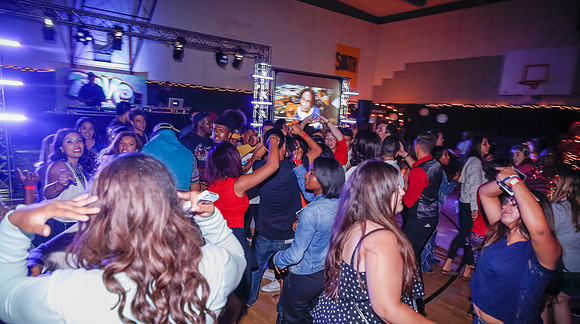 LHS Grad Night 06-04-15-2-338